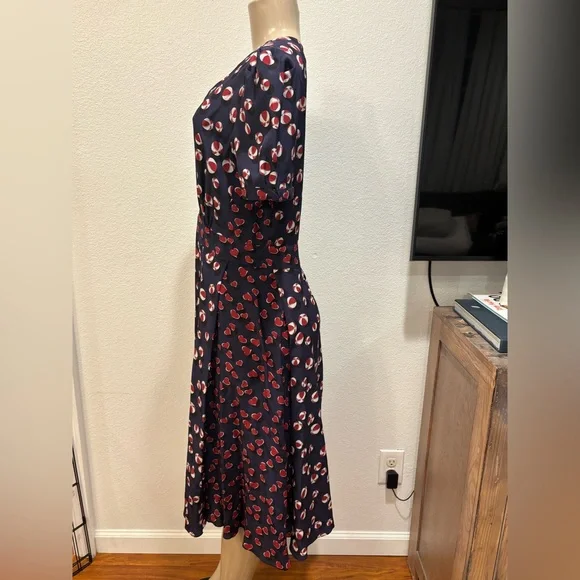 Gucci Navy and Red Floral Midi Dress in excellent pre-owned condition. Size L - Picture 6 of 8